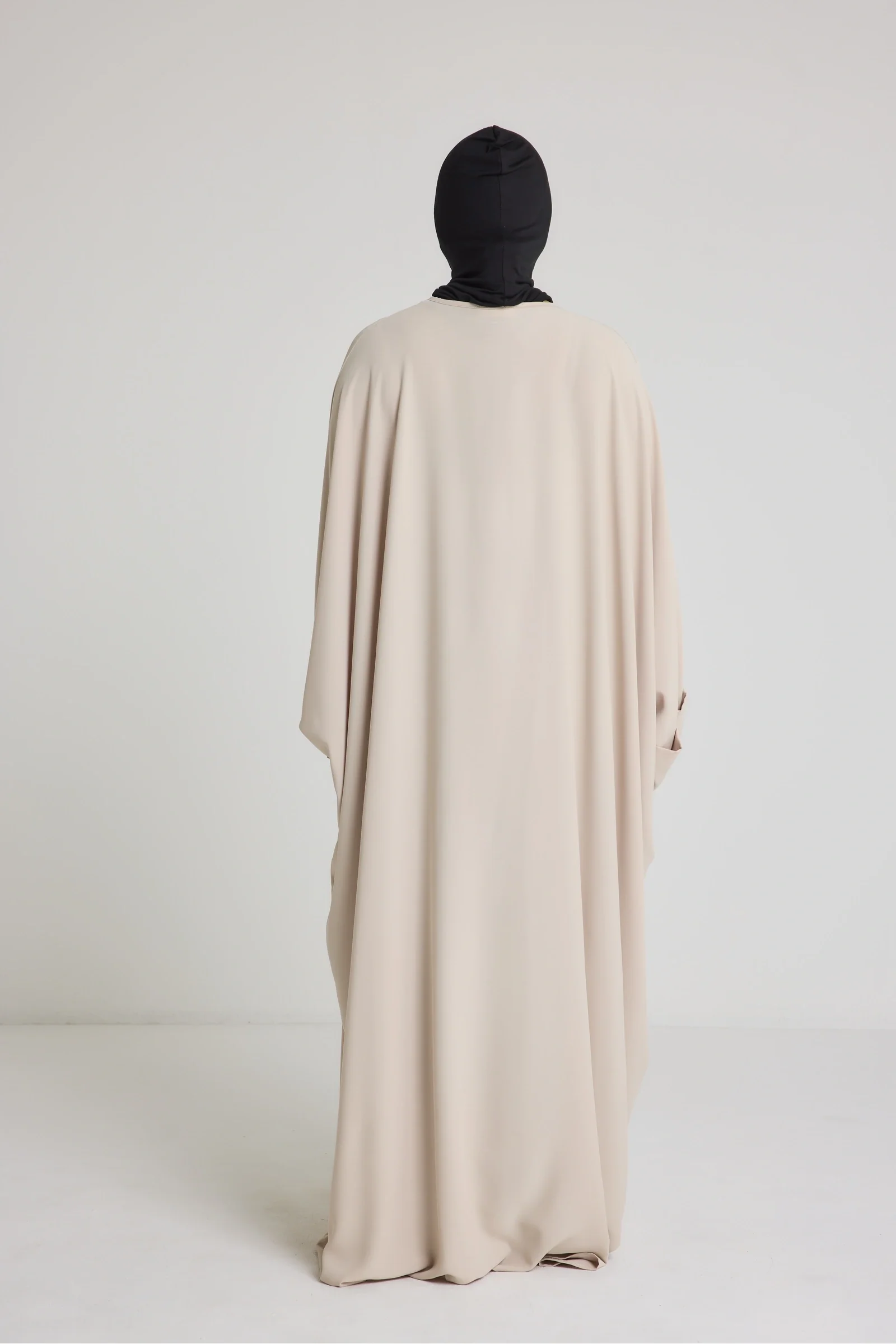 Robe Nour - large et manche large avec bouton - Image 30
